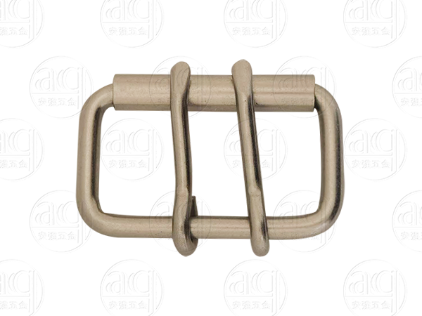 Double-needle interlocking